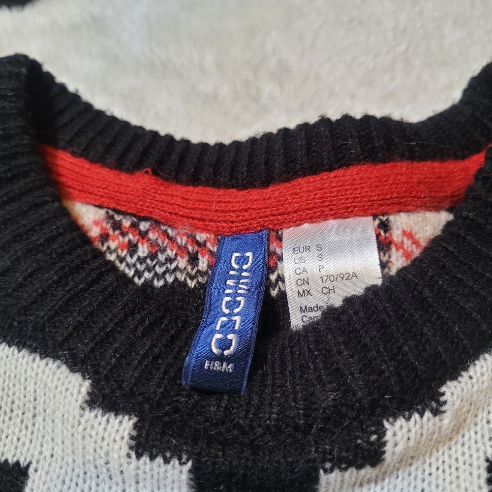 H&M Mens Jolly Santas Sweater Black, White And Red Sz S - Picture 4 of 8